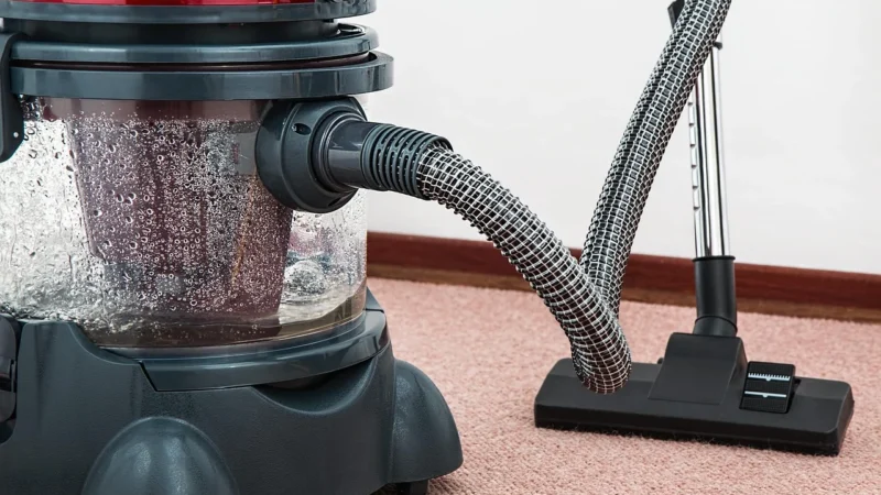 Roboty sprzątające: harmonogramy, strefy zakazane i mapy pięter w praktyce