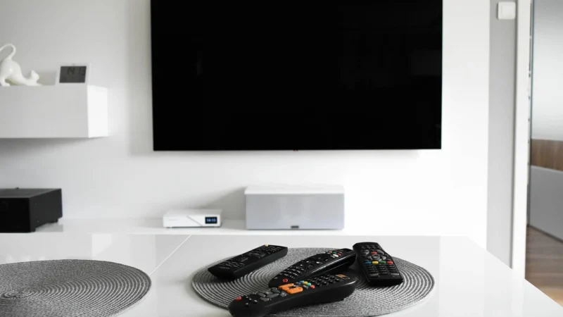 Tanie telewizory 4k: na jakie parametry obrazu uważać w tanich modelach
